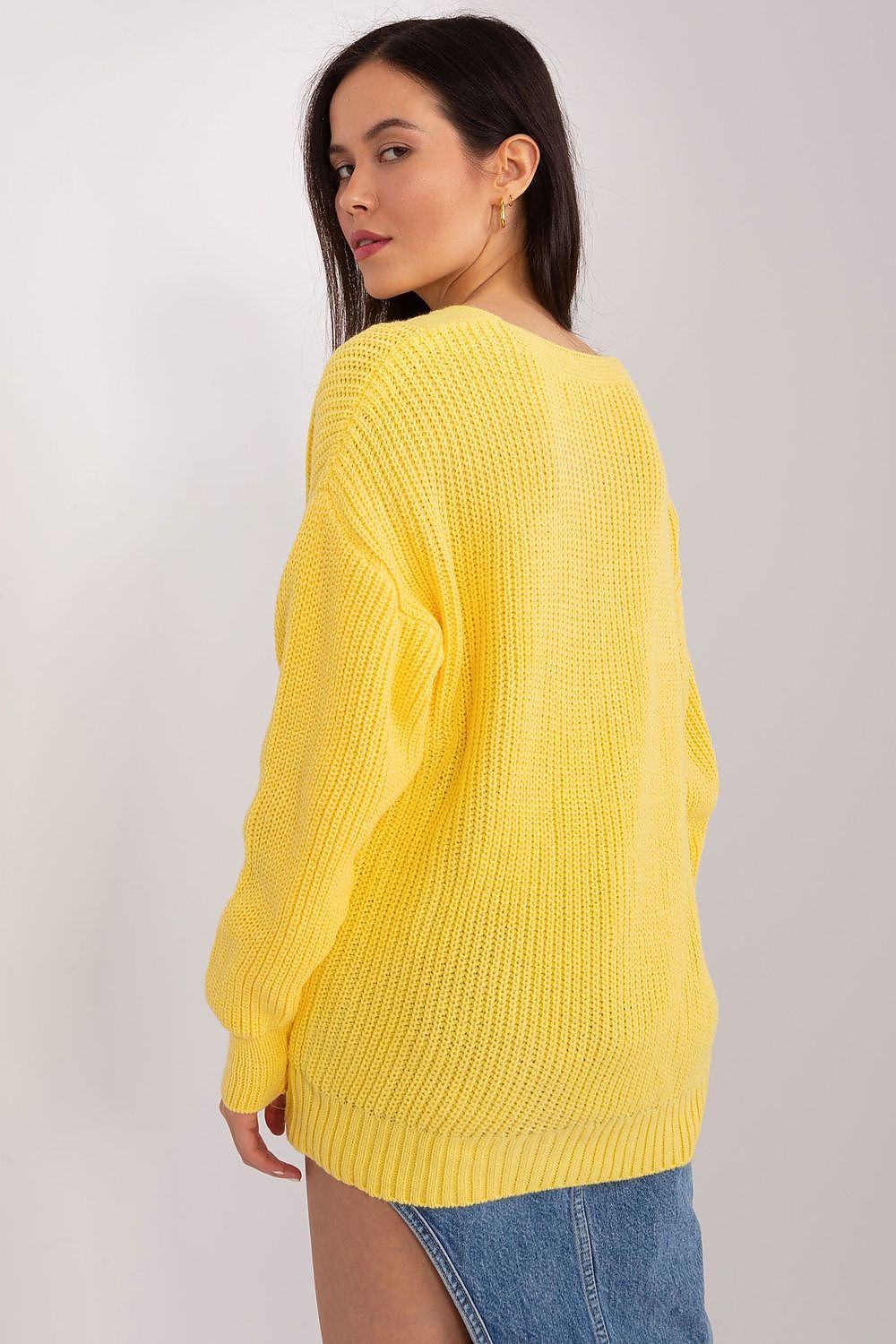 V-neck jumper yellow