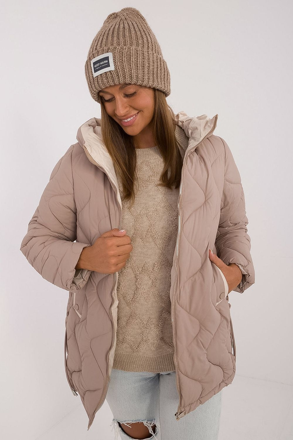 Quilted standard length jacket nude