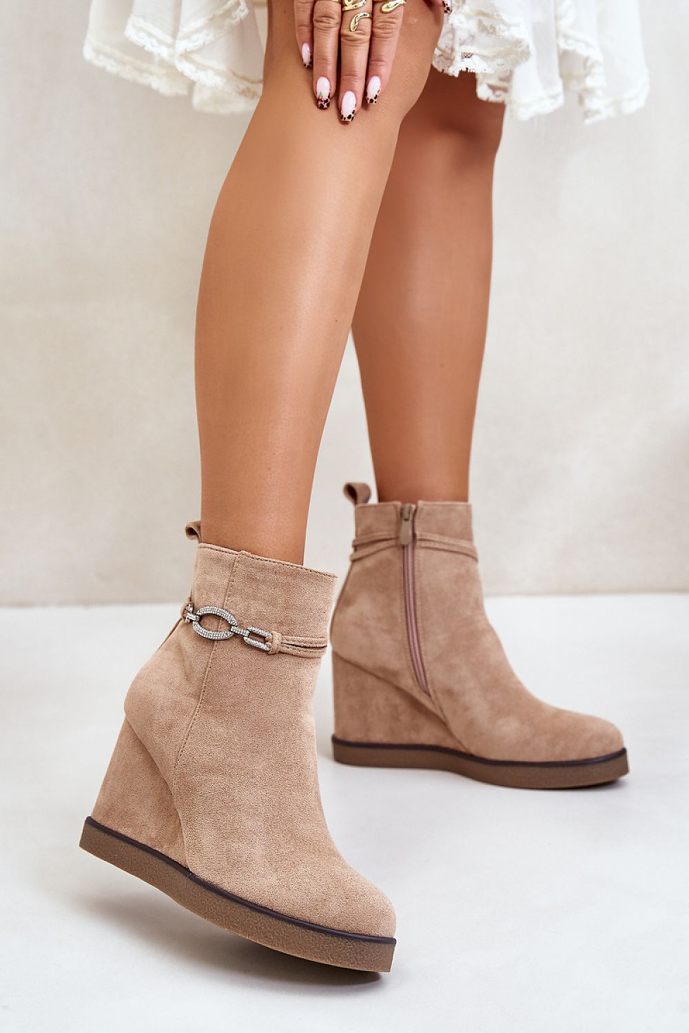 Suede charm boots