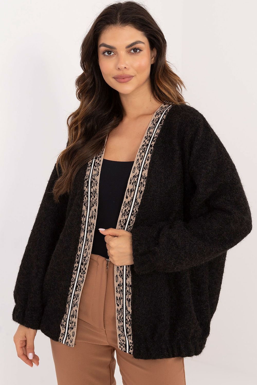 Unbuttoned cardigan with trim