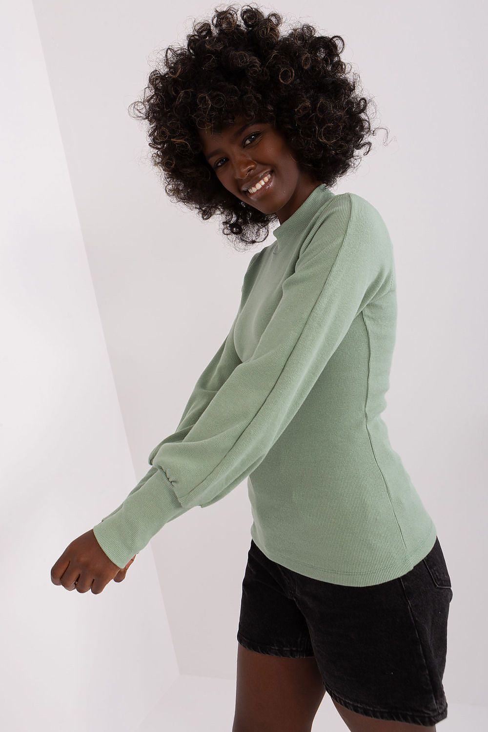 Ribbed buff sleeve top