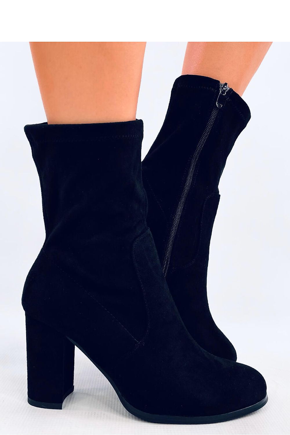 Suede block boots black