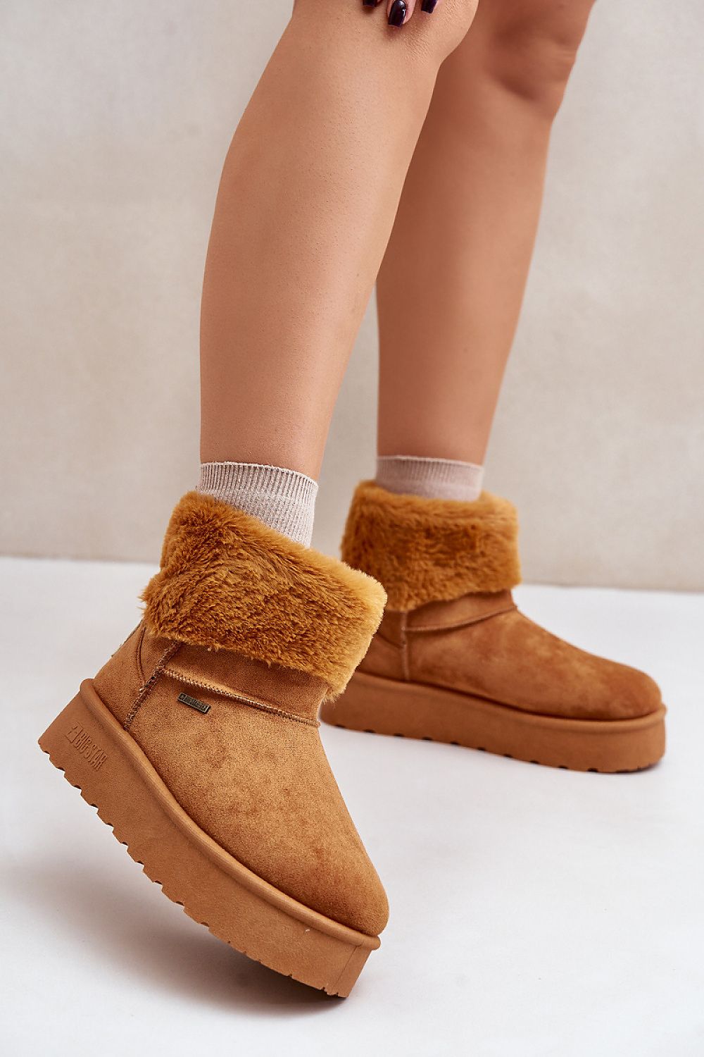 Furry boots low