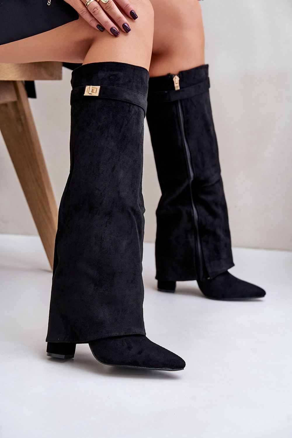 Suede hooded boots