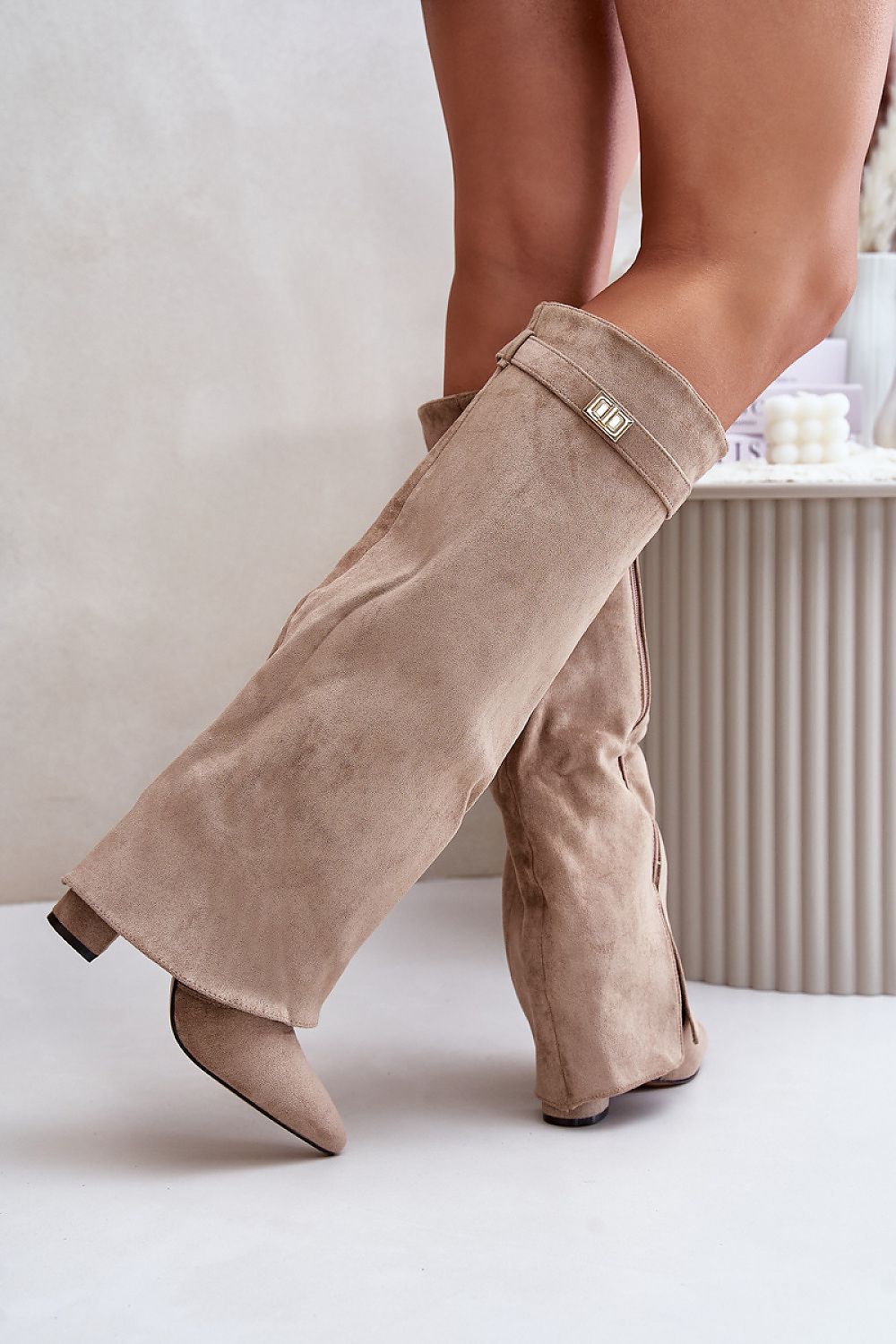 Suede hooded boots