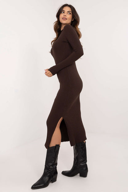 Basic fitted midi dress