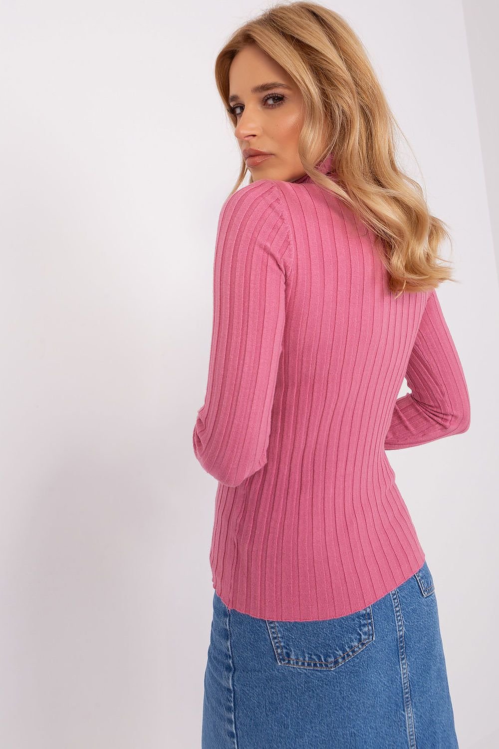 Basic ribbed turtleneck