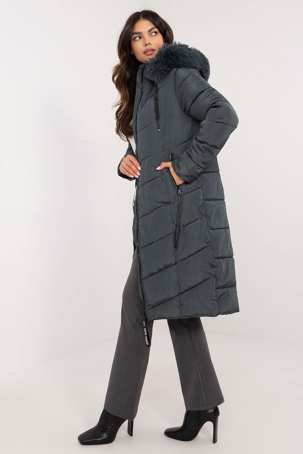 Knee-length padded jacket