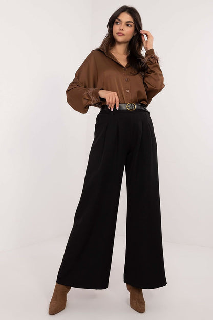 Wide leg trousers