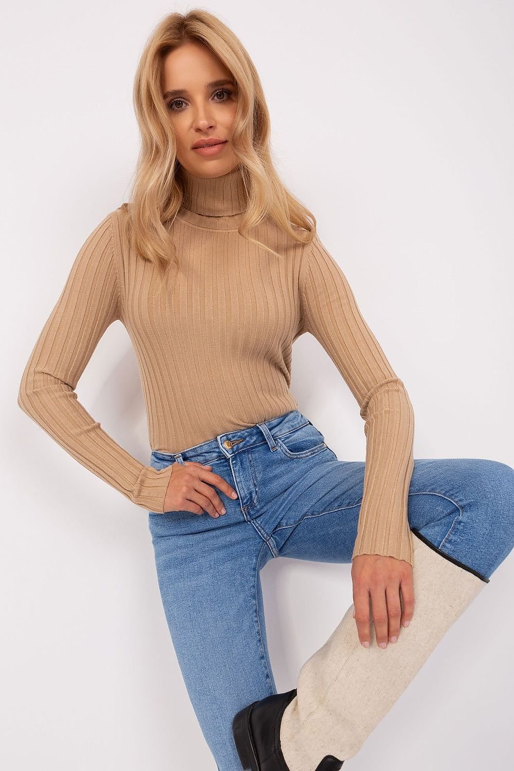 Basic ribbed turtleneck